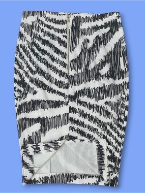 H&M Abstract Zebra Print Pencil Skirt Size 6 Black & White Midi Skirt